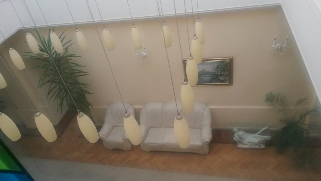 Marlen Hotel Rivne Eksteriør bilde