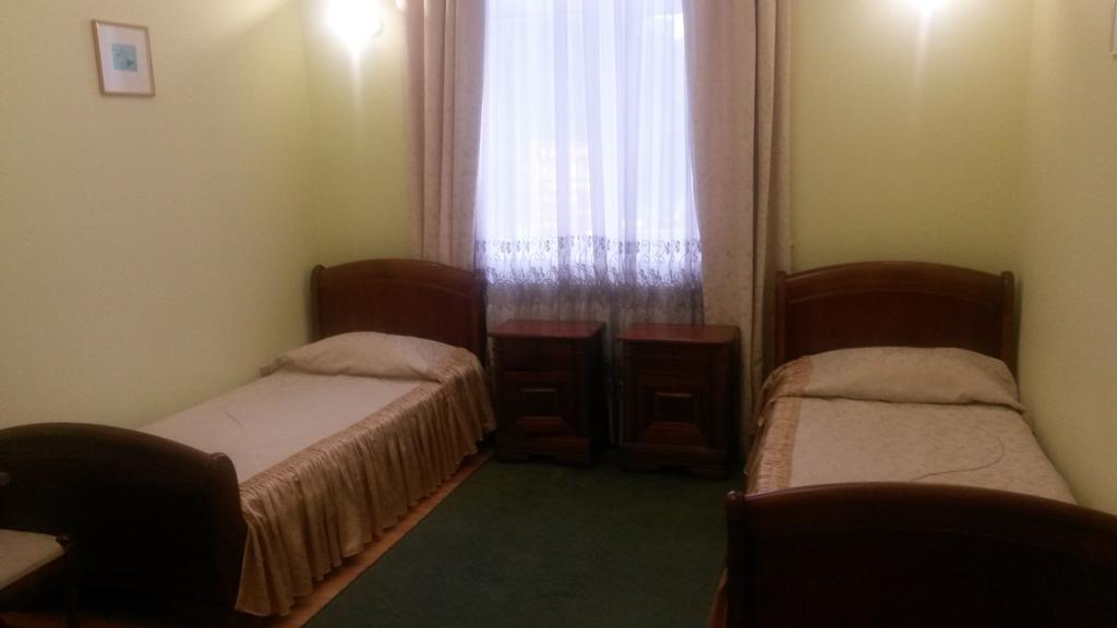 Marlen Hotel Rivne Rom bilde